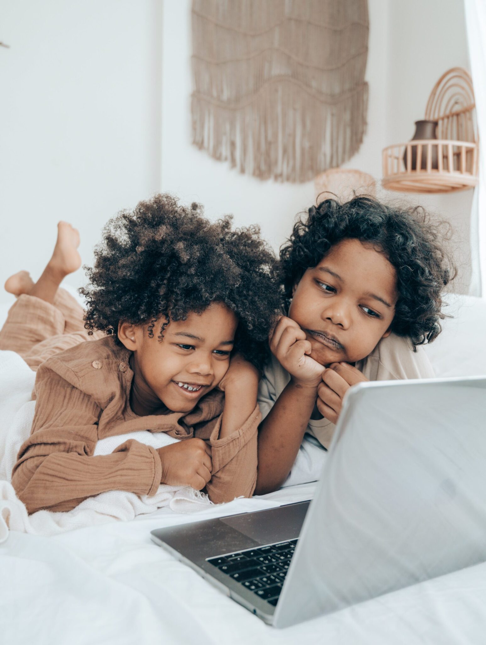 Promouvoir un internet sans peur pour les enfants et les jeunes, un défi permanent